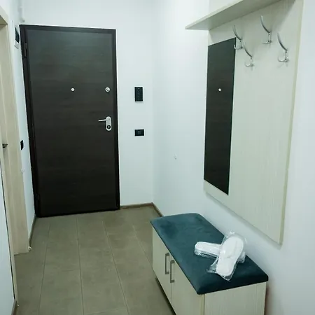 Plaza 6 Апартаменти Бухарест